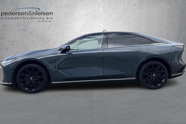 Grå Mazda 6e fra 2026