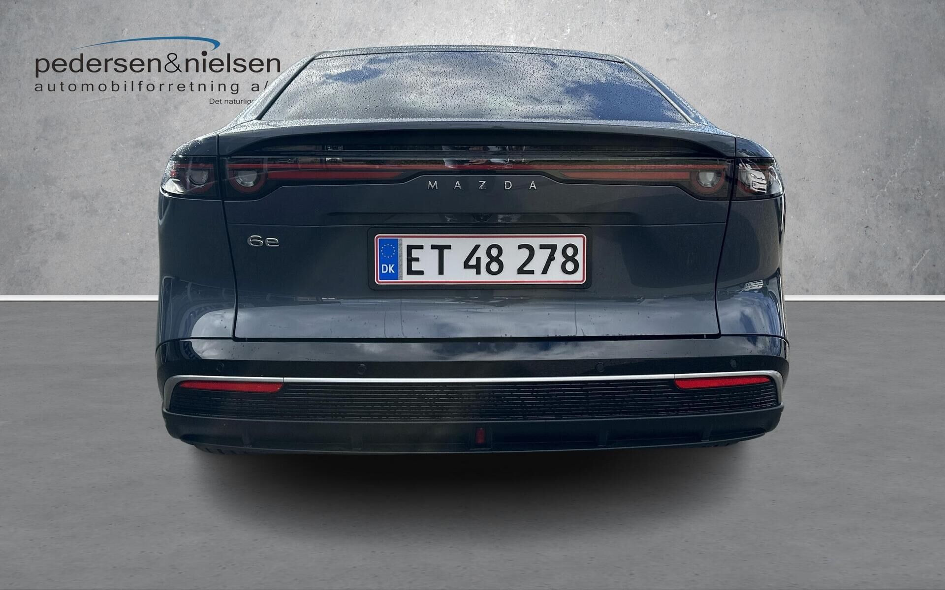 Grå Mazda 6e fra 2026
