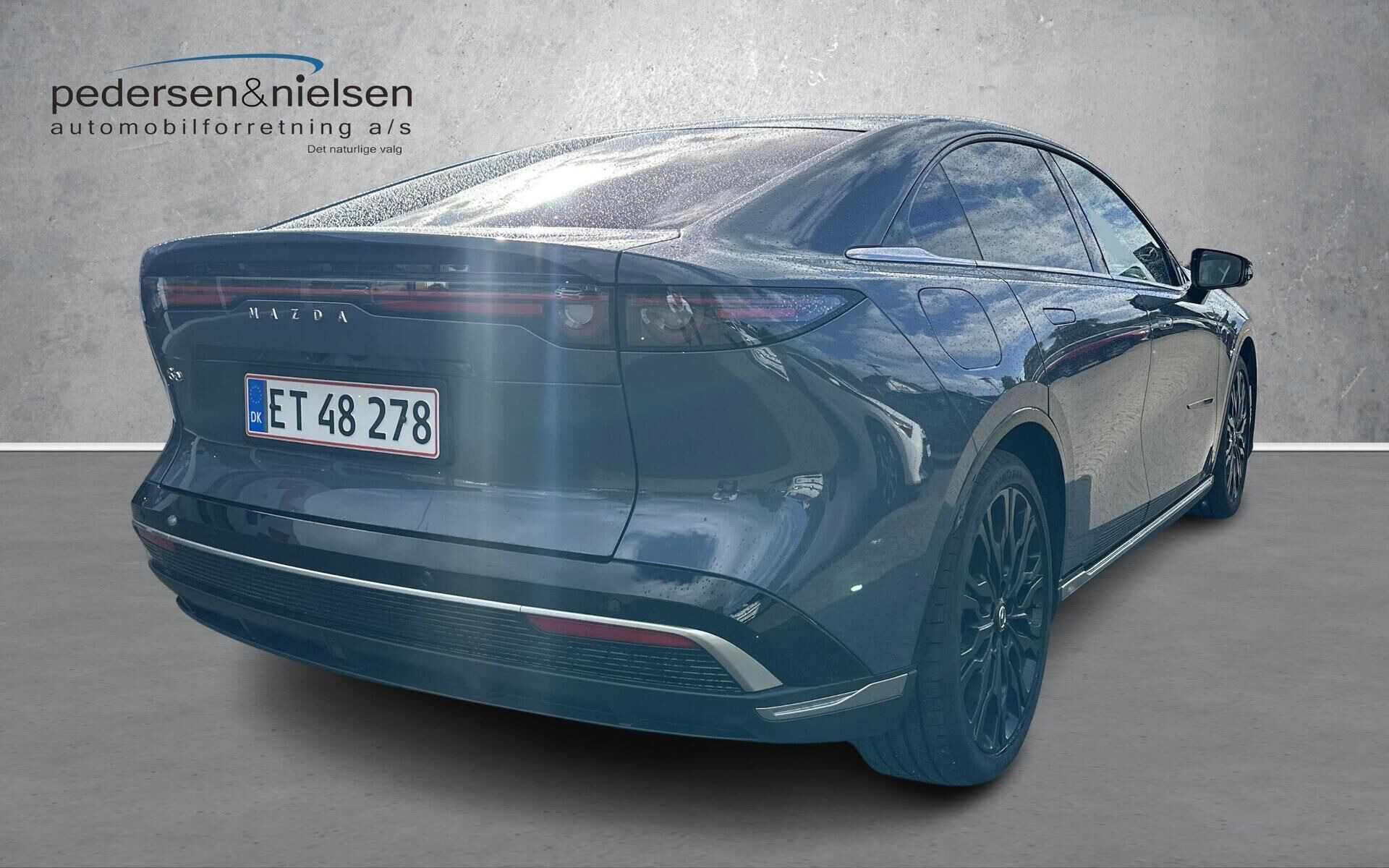 Grå Mazda 6e fra 2026