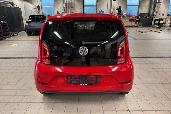 Rød VW up fra 2018