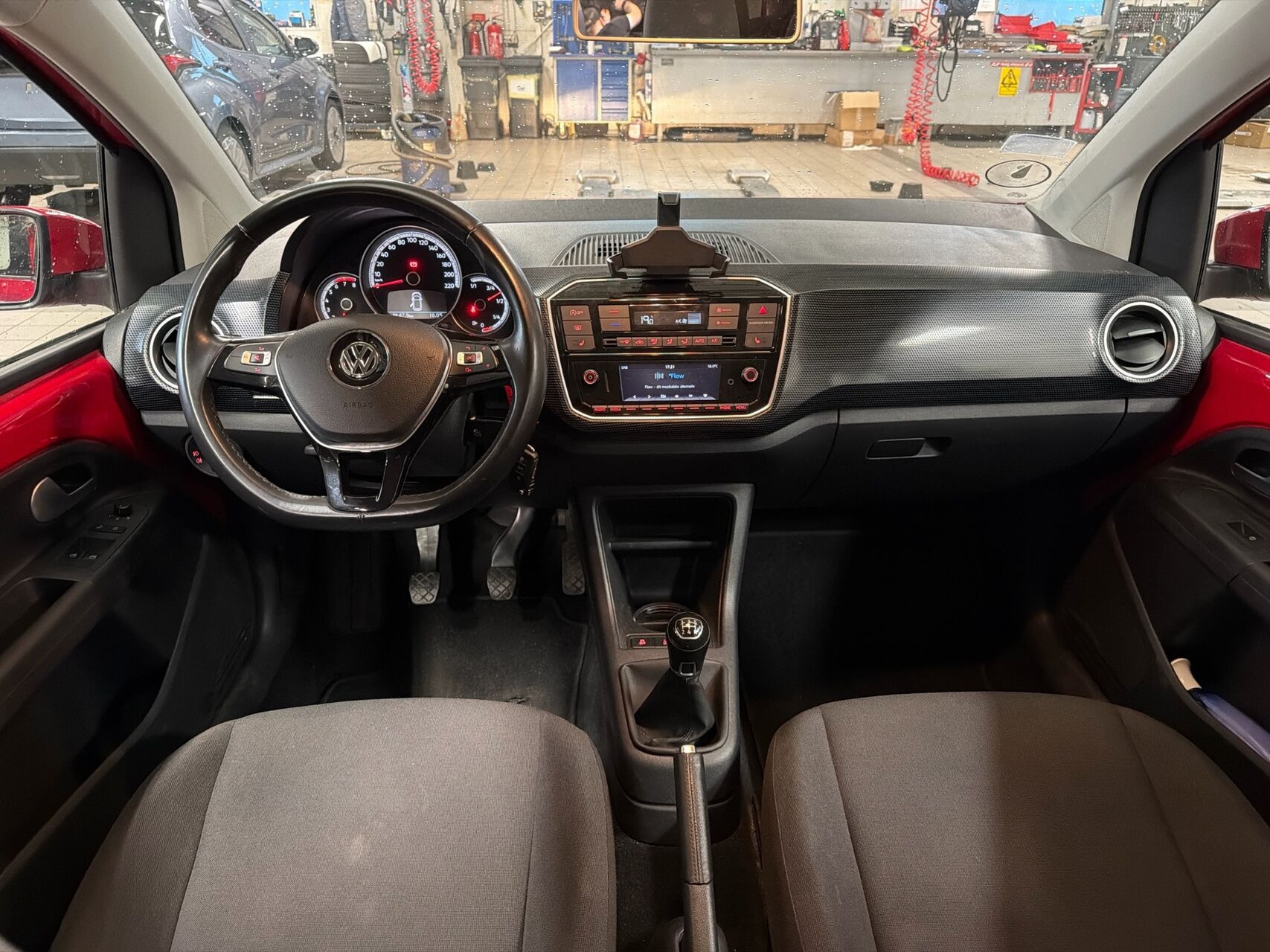 Rød VW up fra 2018