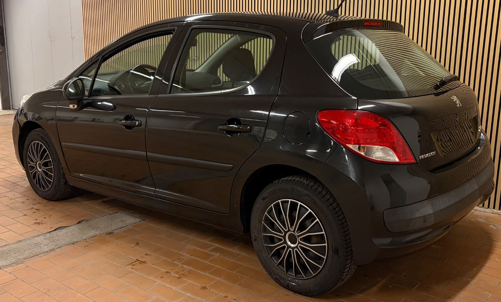 undefined Peugeot 207 fra 2010