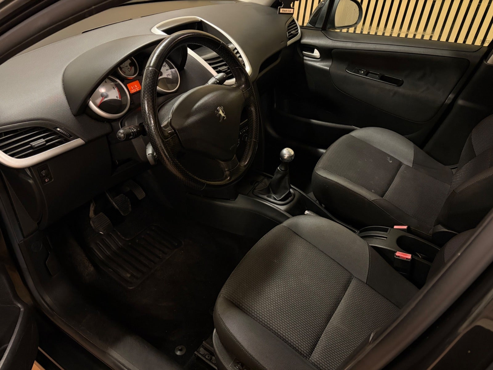 undefined Peugeot 207 fra 2010