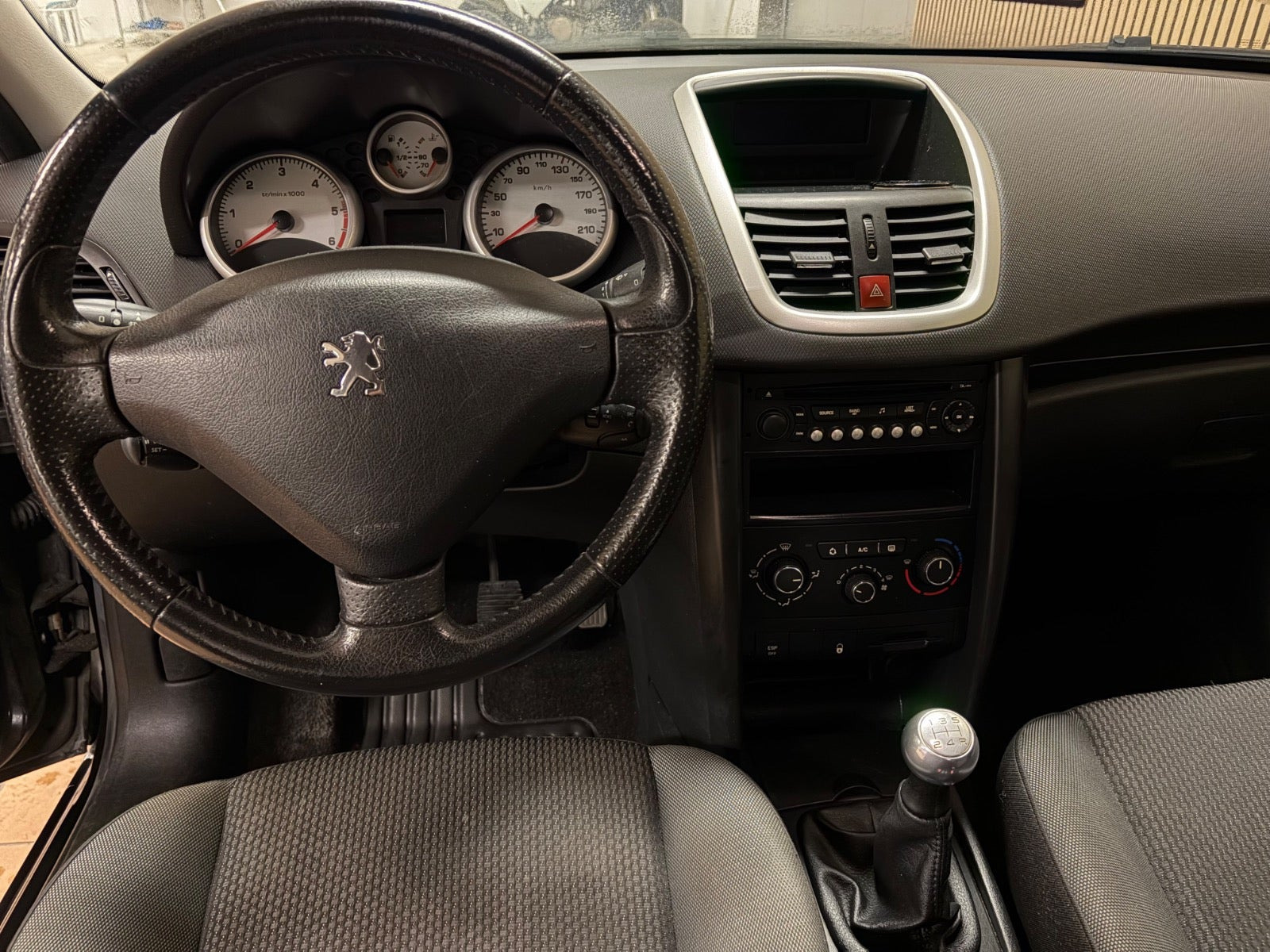 undefined Peugeot 207 fra 2010