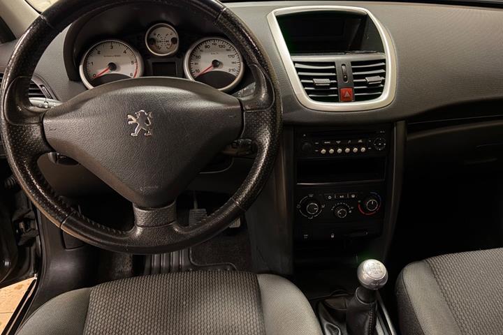 undefined Peugeot 207 fra 2010
