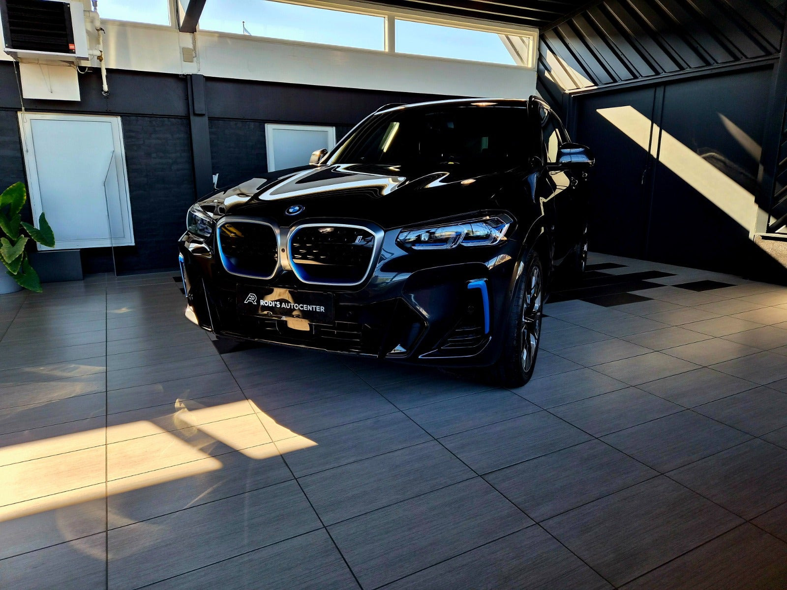 BMW iX3 Charged Plus M-Sport