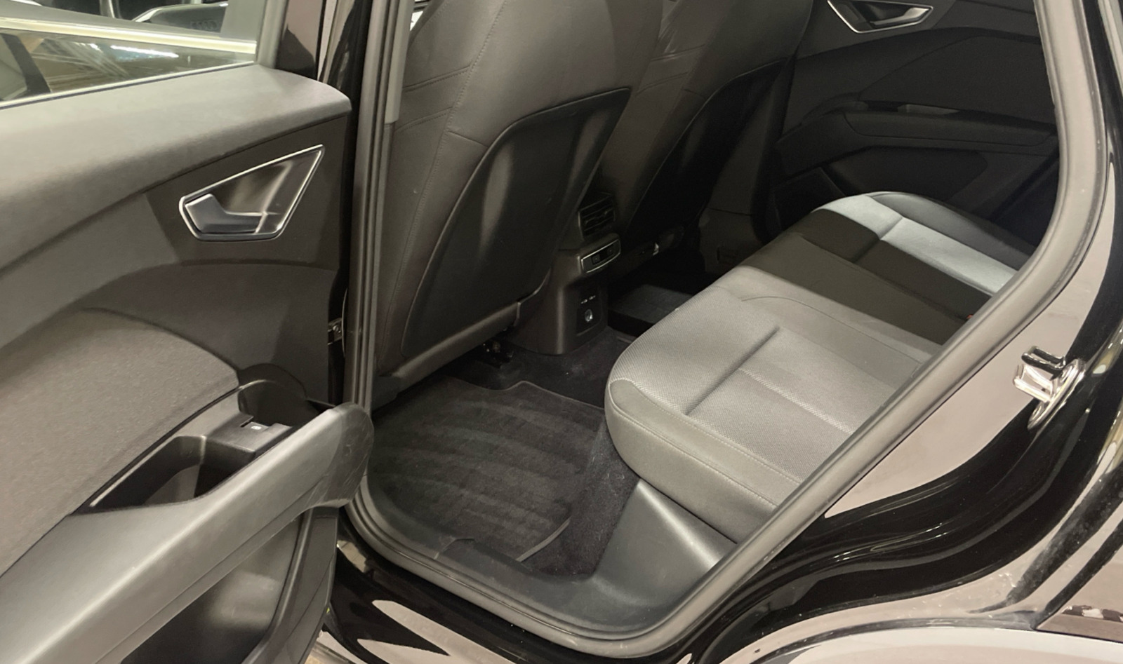 Sort Audi Q4 e-tron fra 2023