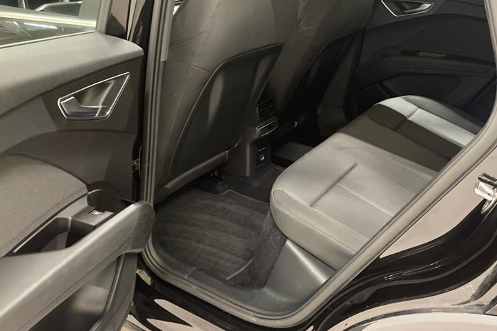 Sort Audi Q4 e-tron fra 2023