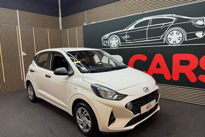 Hvid Hyundai i10 fra 2021