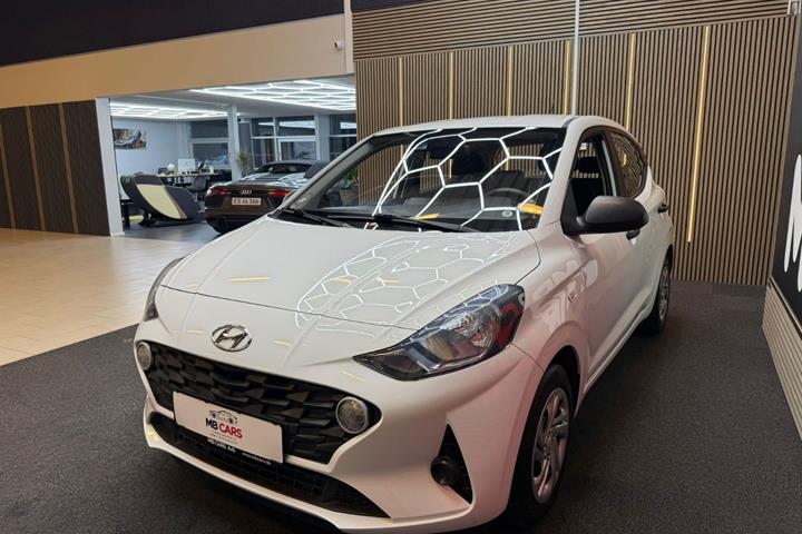 Hvid Hyundai i10 fra 2021