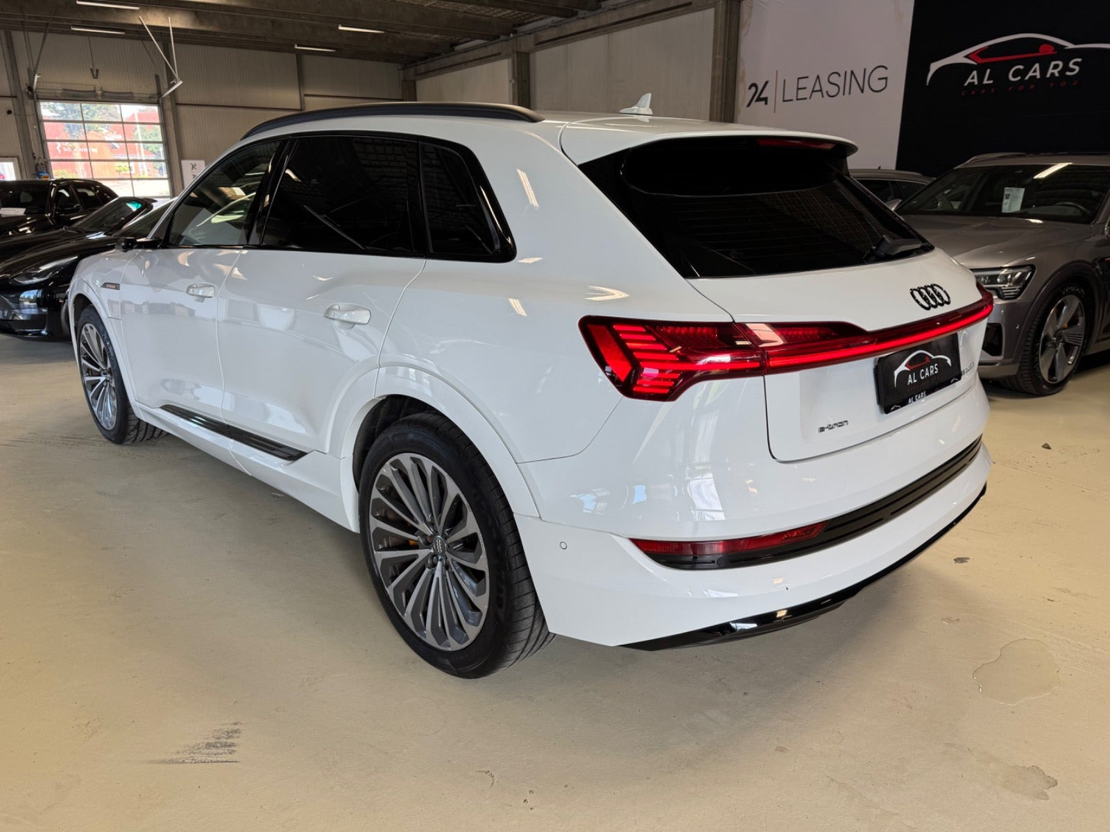 undefined Audi e-tron fra 2019