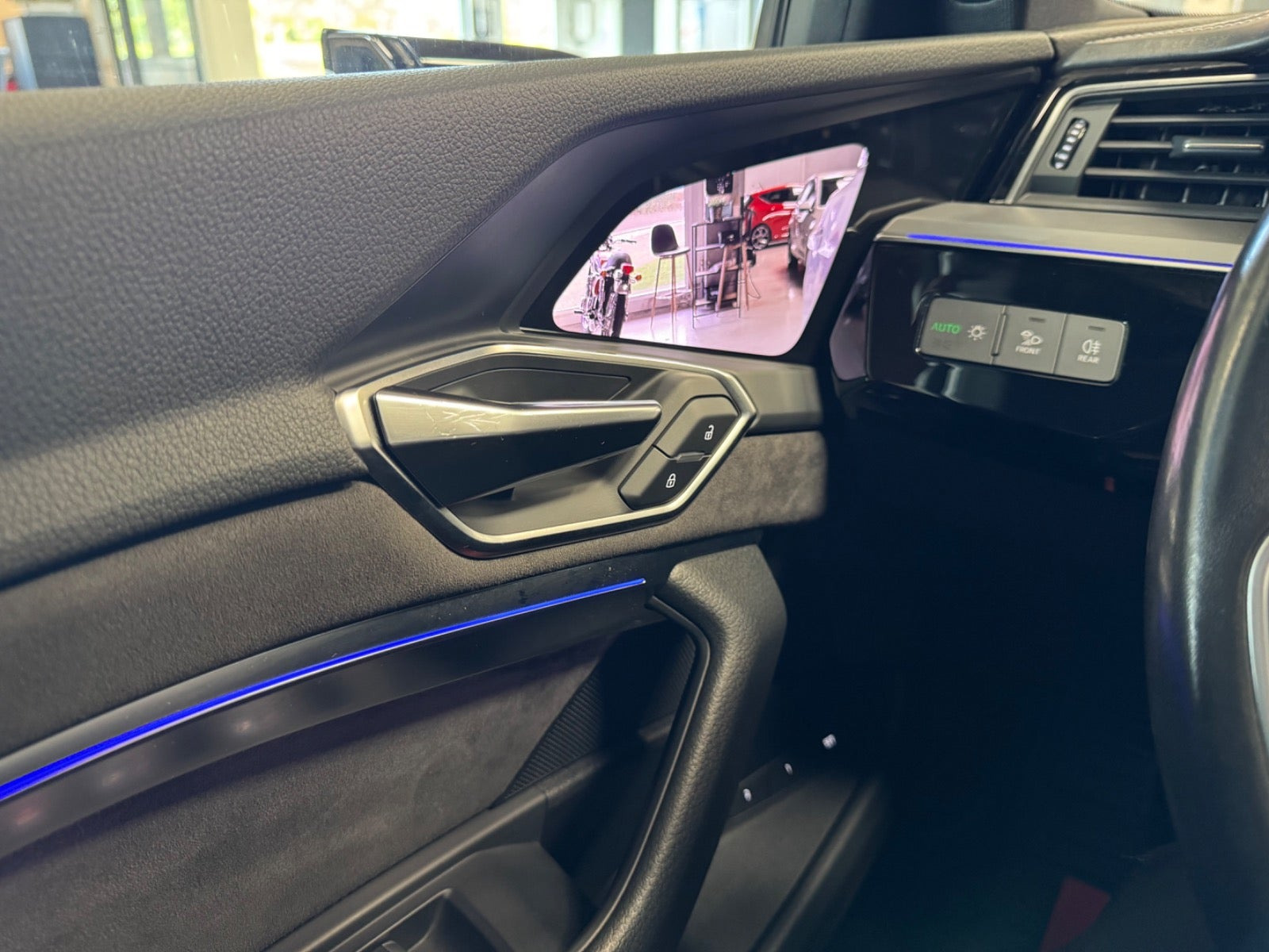 undefined Audi e-tron fra 2019