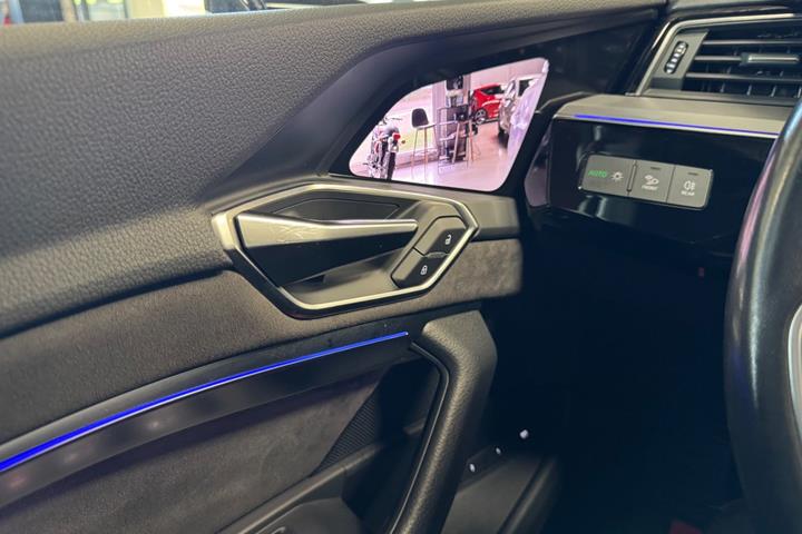 undefined Audi e-tron fra 2019