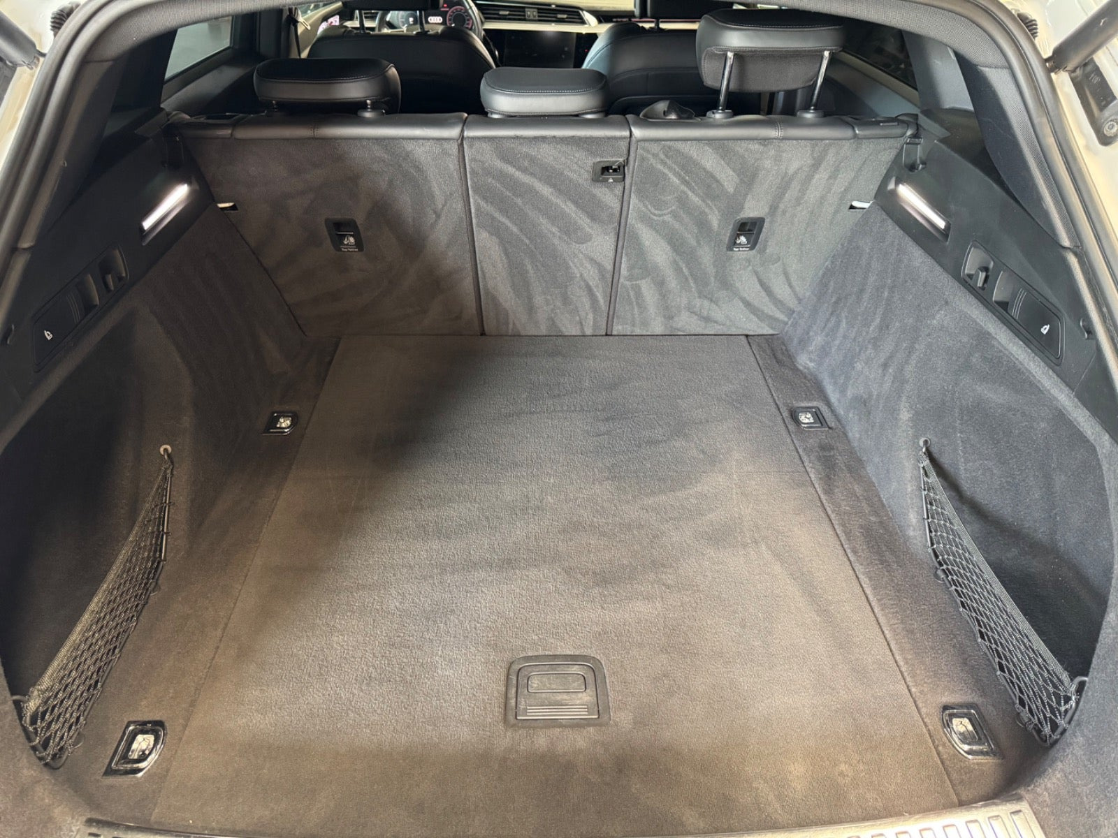 undefined Audi e-tron fra 2019