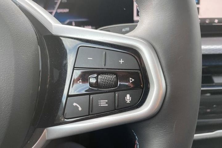 Sort BMW i4 fra 2026