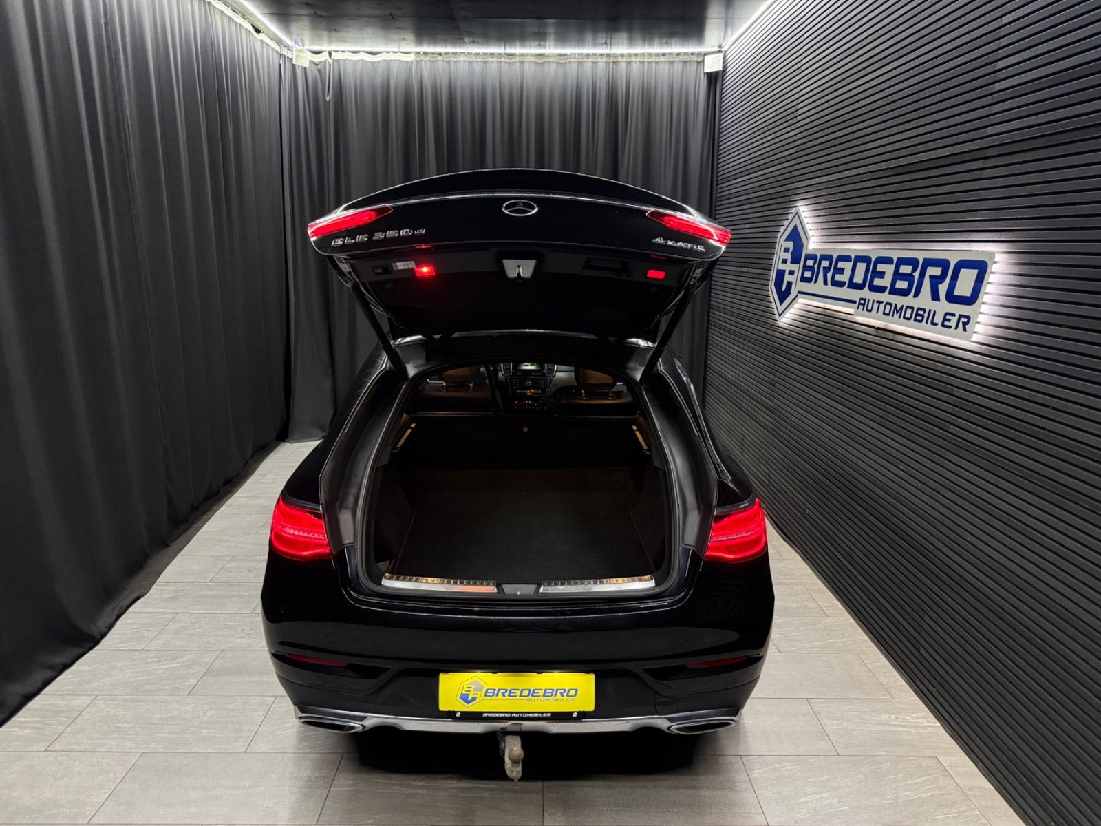 Sort Mercedes GLE350 d fra 2016