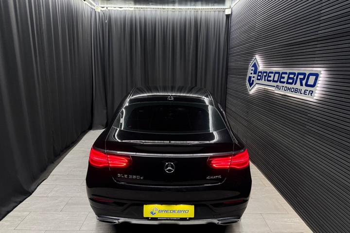 Sort Mercedes GLE350 d fra 2016