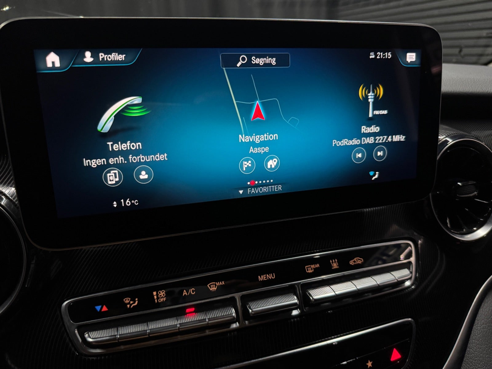 Grå Mercedes V250 d fra 2022