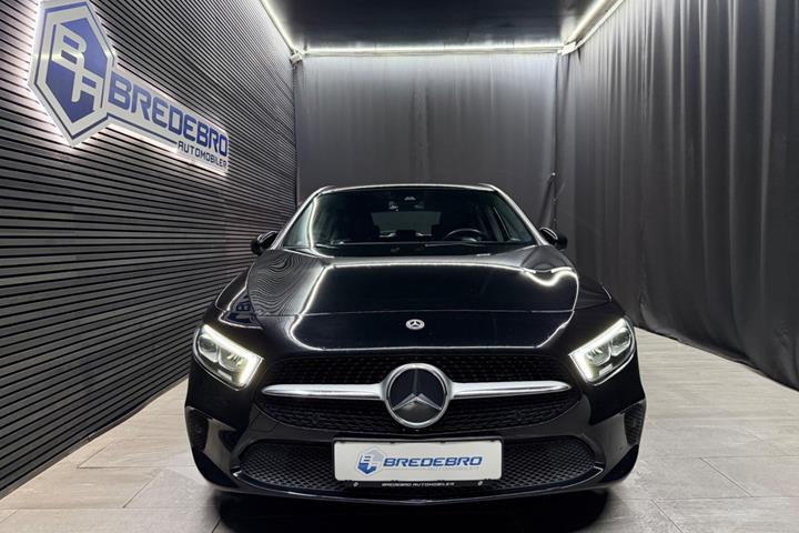 Sort Mercedes A200 d fra 2020