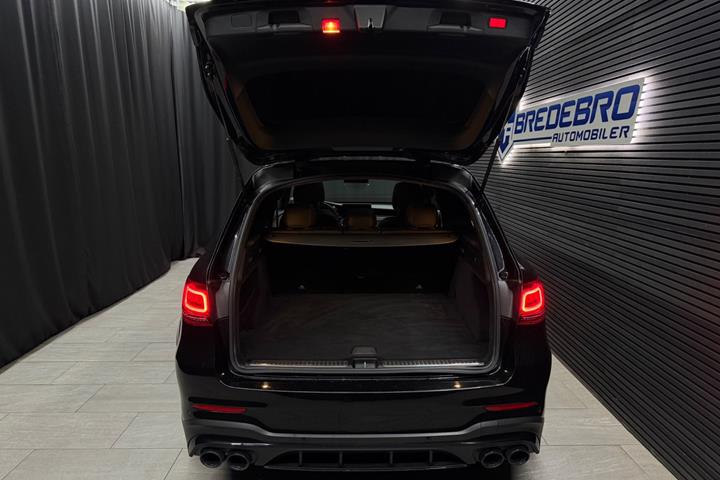 Sort Mercedes GLC43 fra 2020