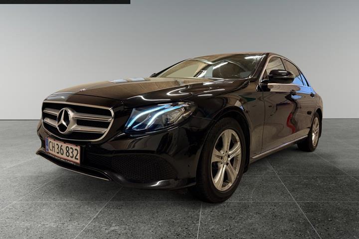 Sort Mercedes E220 d fra 2017