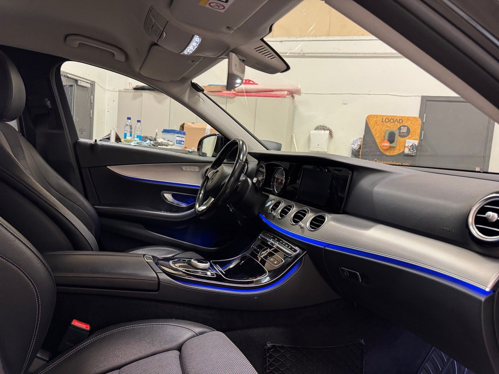 Sort Mercedes E220 d fra 2017