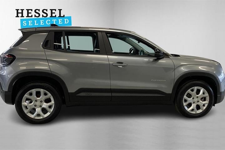 Grå Jeep Avenger fra 2025