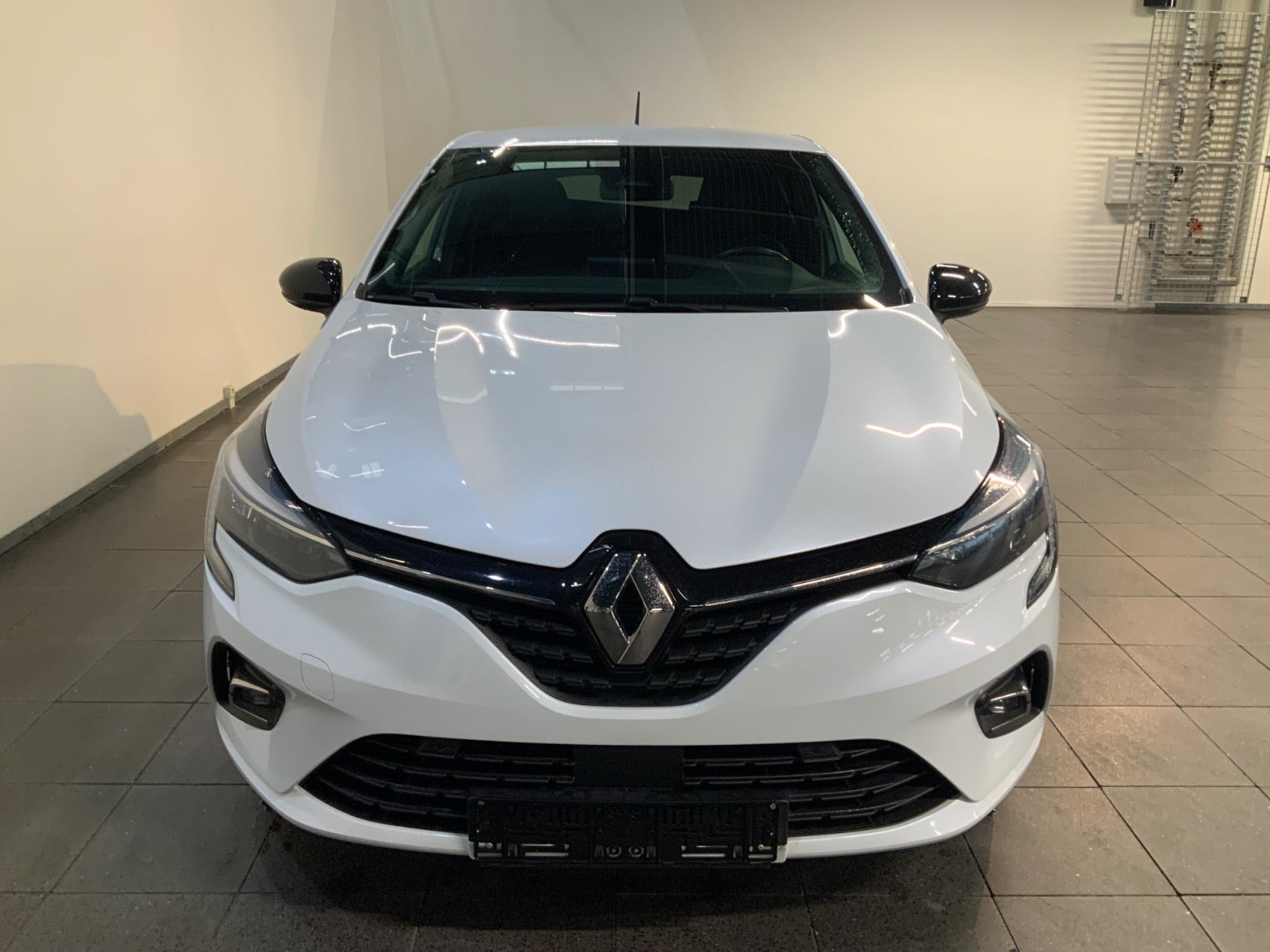 Hvid Renault Clio V fra 2020