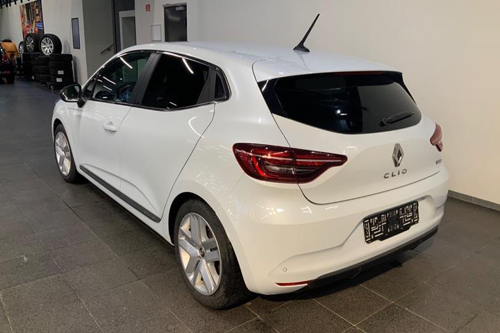 Hvid Renault Clio V fra 2020