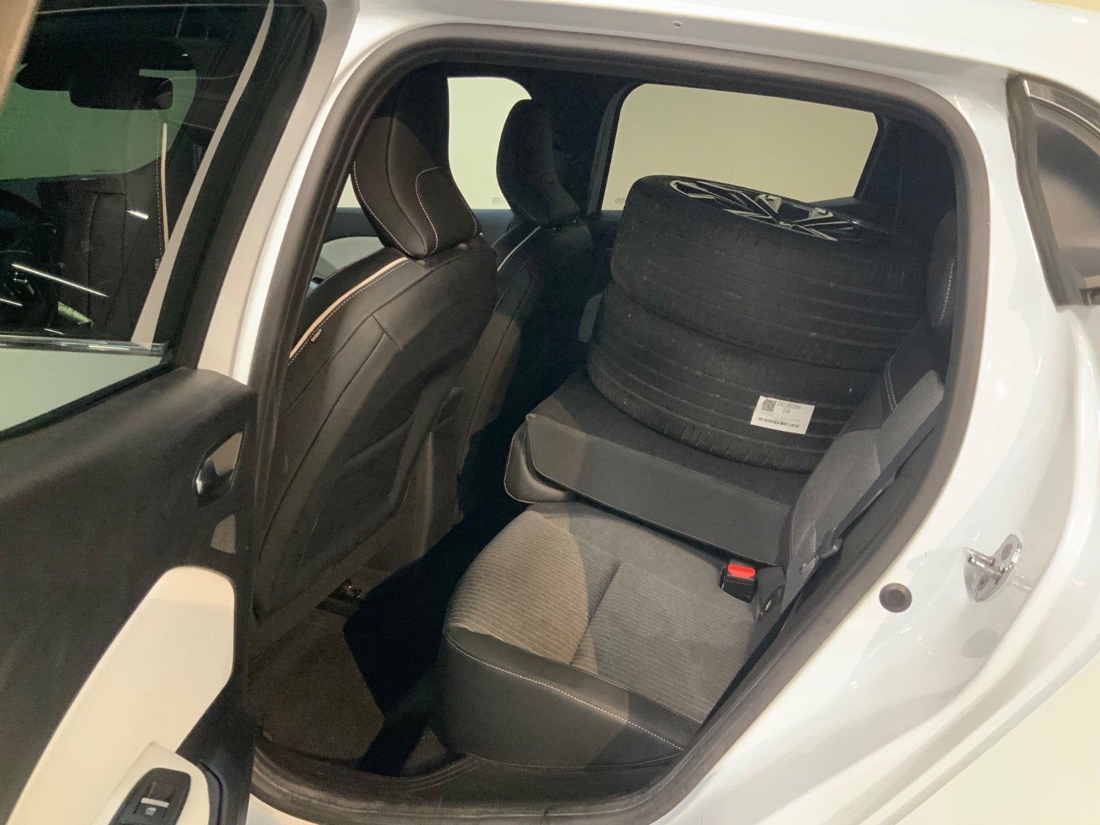 Hvid Renault Clio V fra 2020