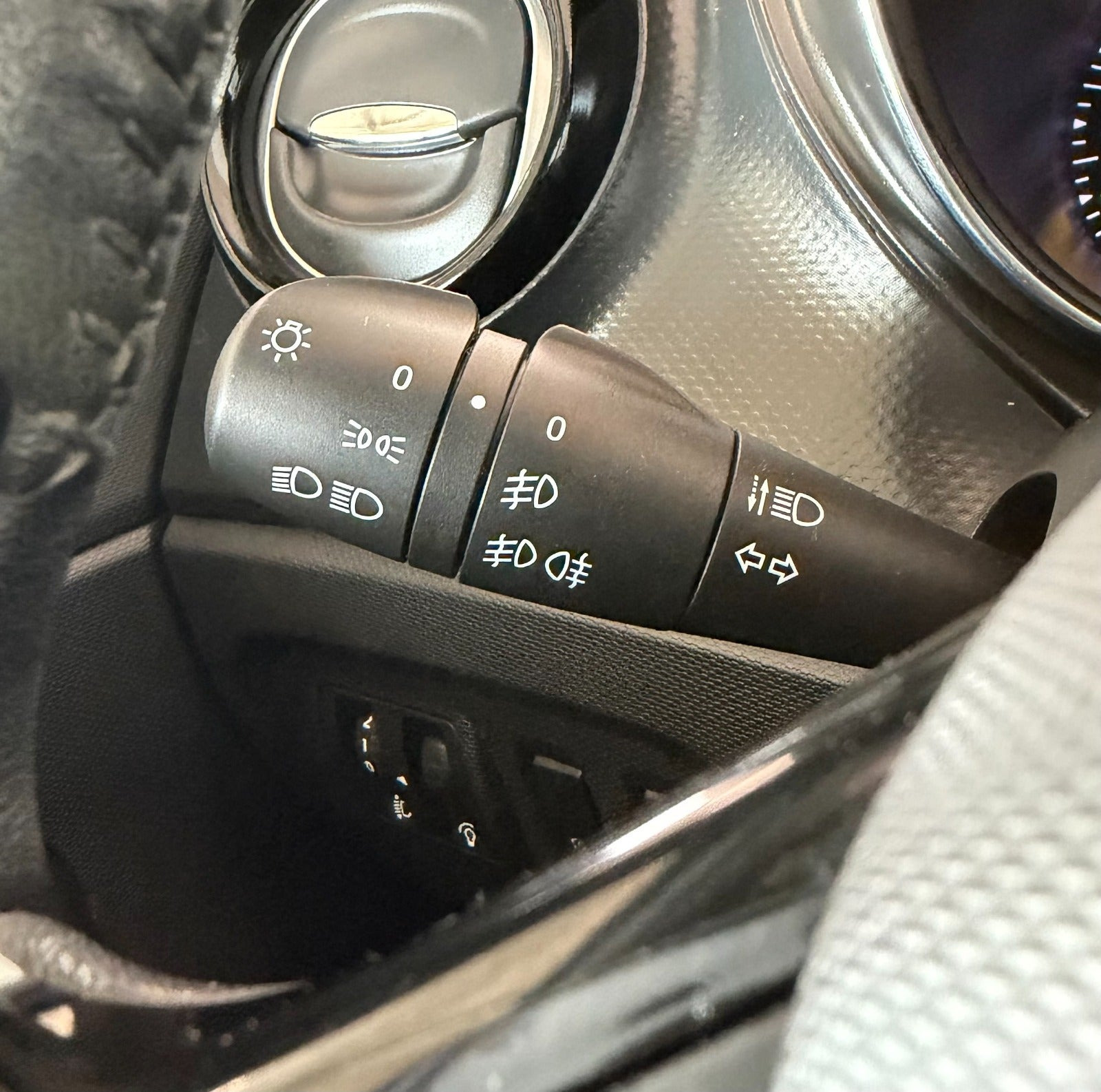 Sort Renault Captur fra 2013