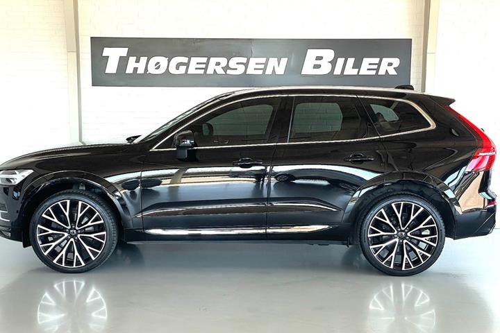 Sort Volvo XC60 fra 2019