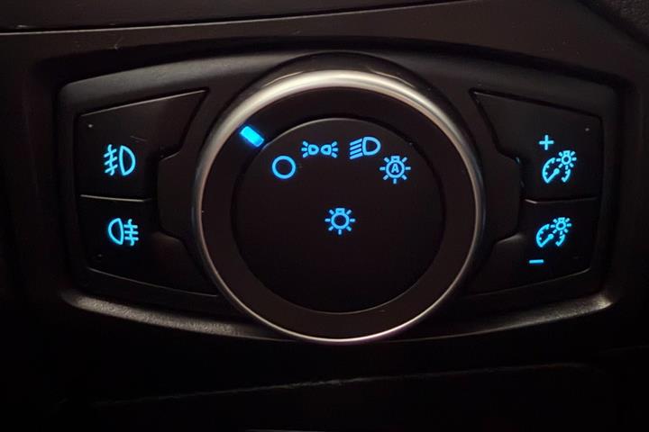 Grå Ford Focus fra 2017