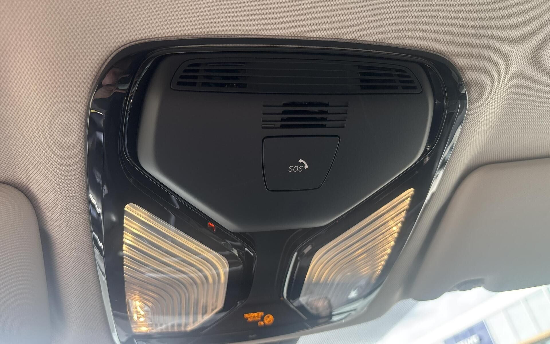 Hvid BMW i4 fra 2023