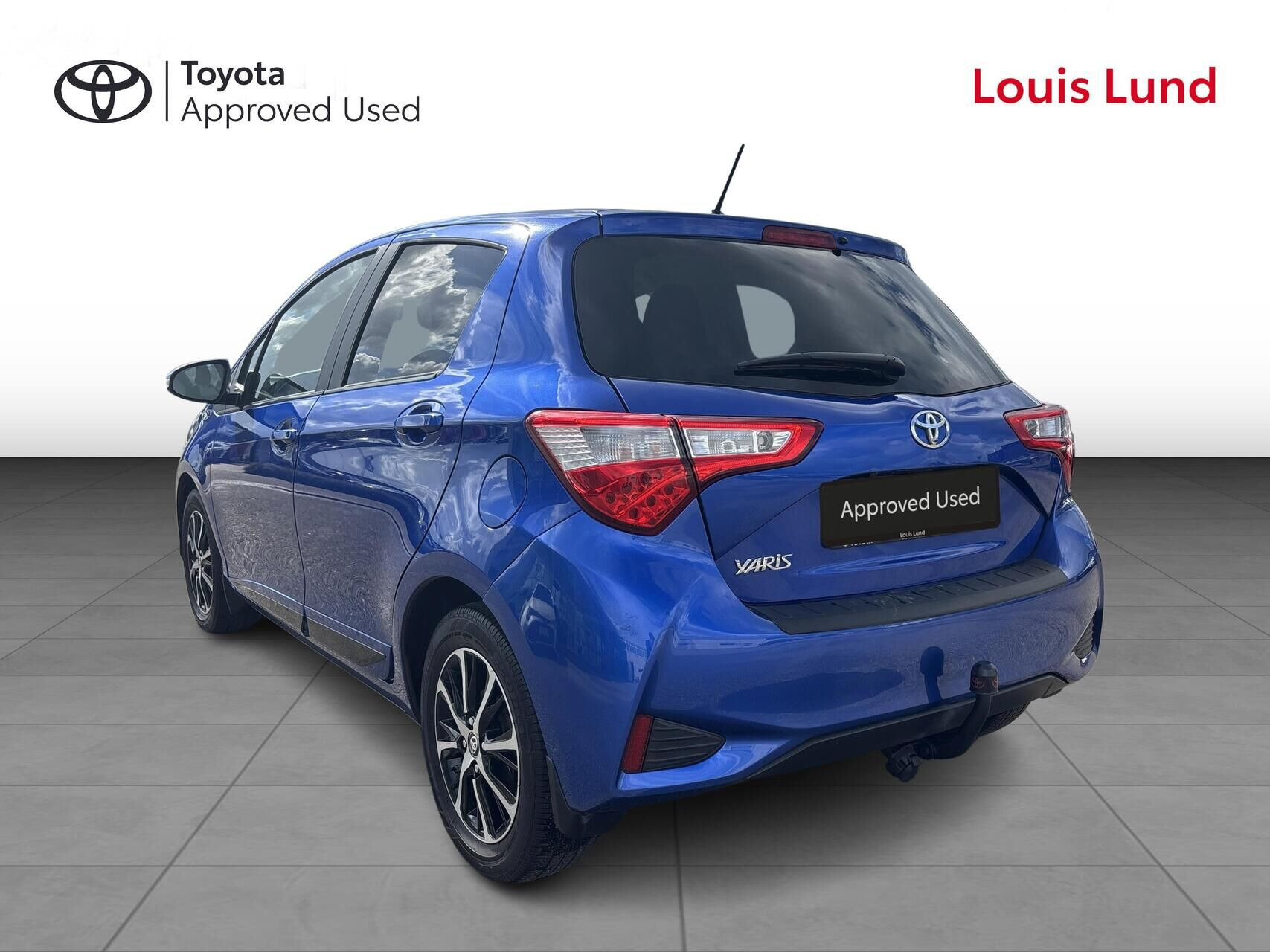 Blå Toyota Yaris fra 2019