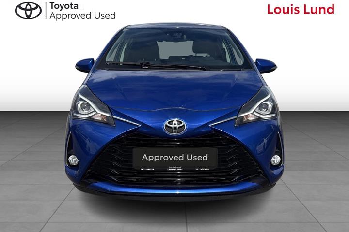 Blå Toyota Yaris fra 2019