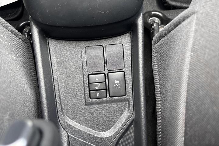 Blå Toyota Yaris fra 2019