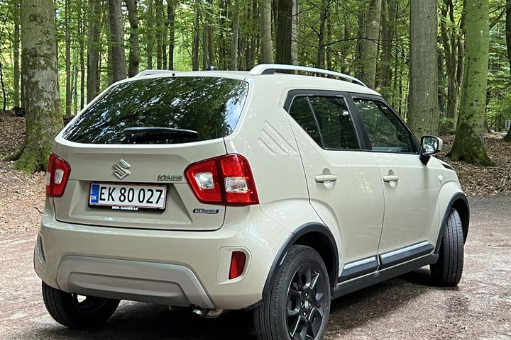 Beige Suzuki Ignis fra 2021