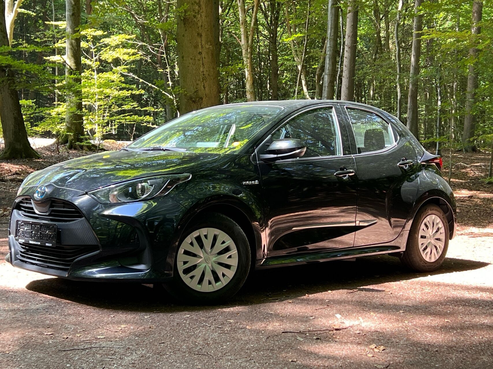 Sort Toyota Yaris fra 2021