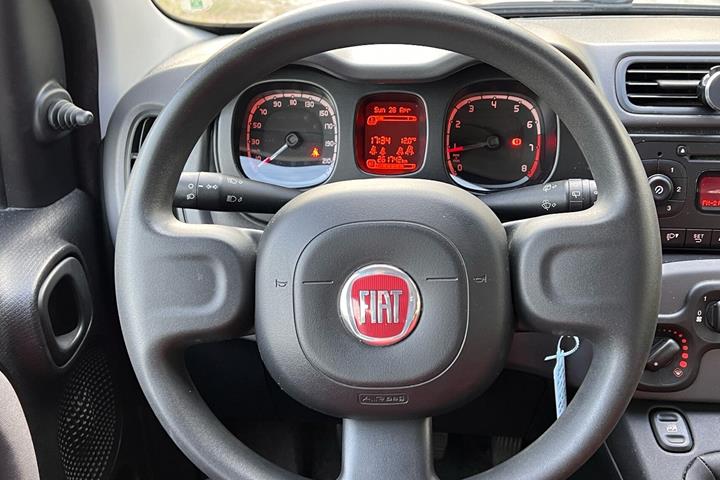 Sølv Fiat Panda fra 2015