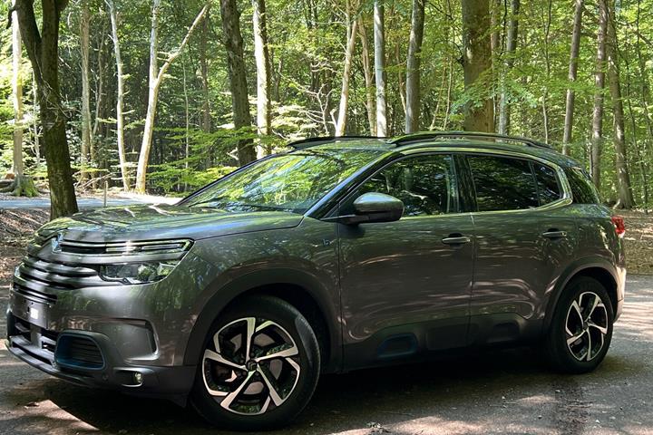 Grå Citroën C5 Aircross fra 2020