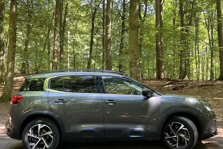Grå Citroën C5 Aircross fra 2020