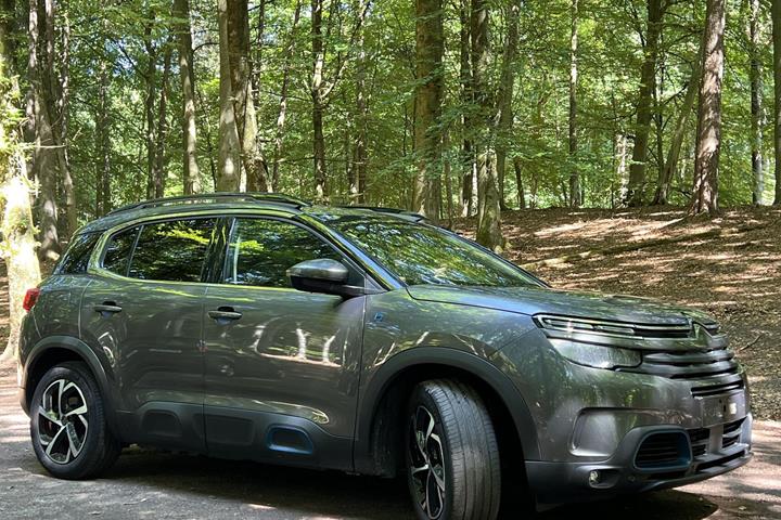 Grå Citroën C5 Aircross fra 2020