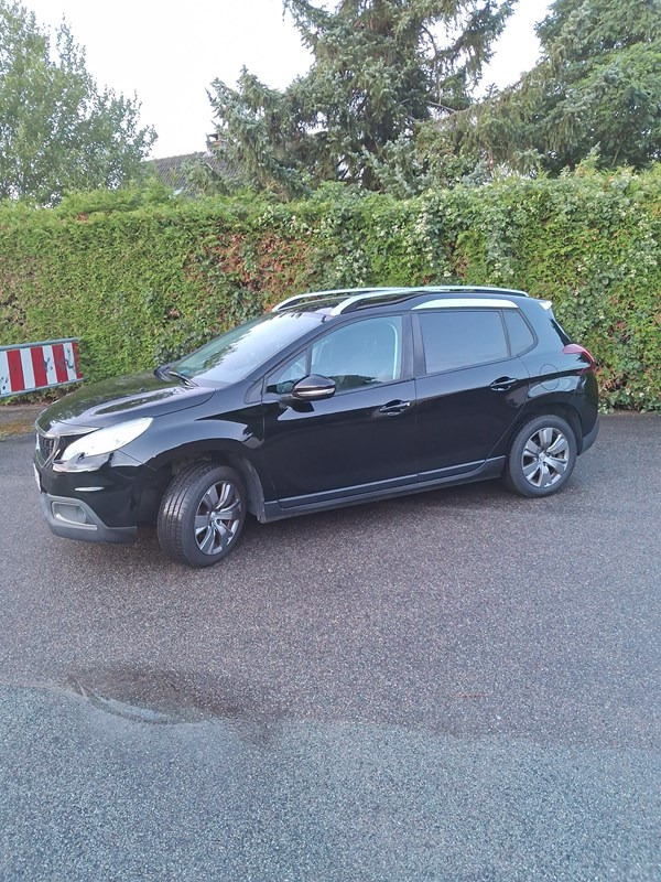 Peugeot 2008 1.6 BlueHDi 100 hk Crossover