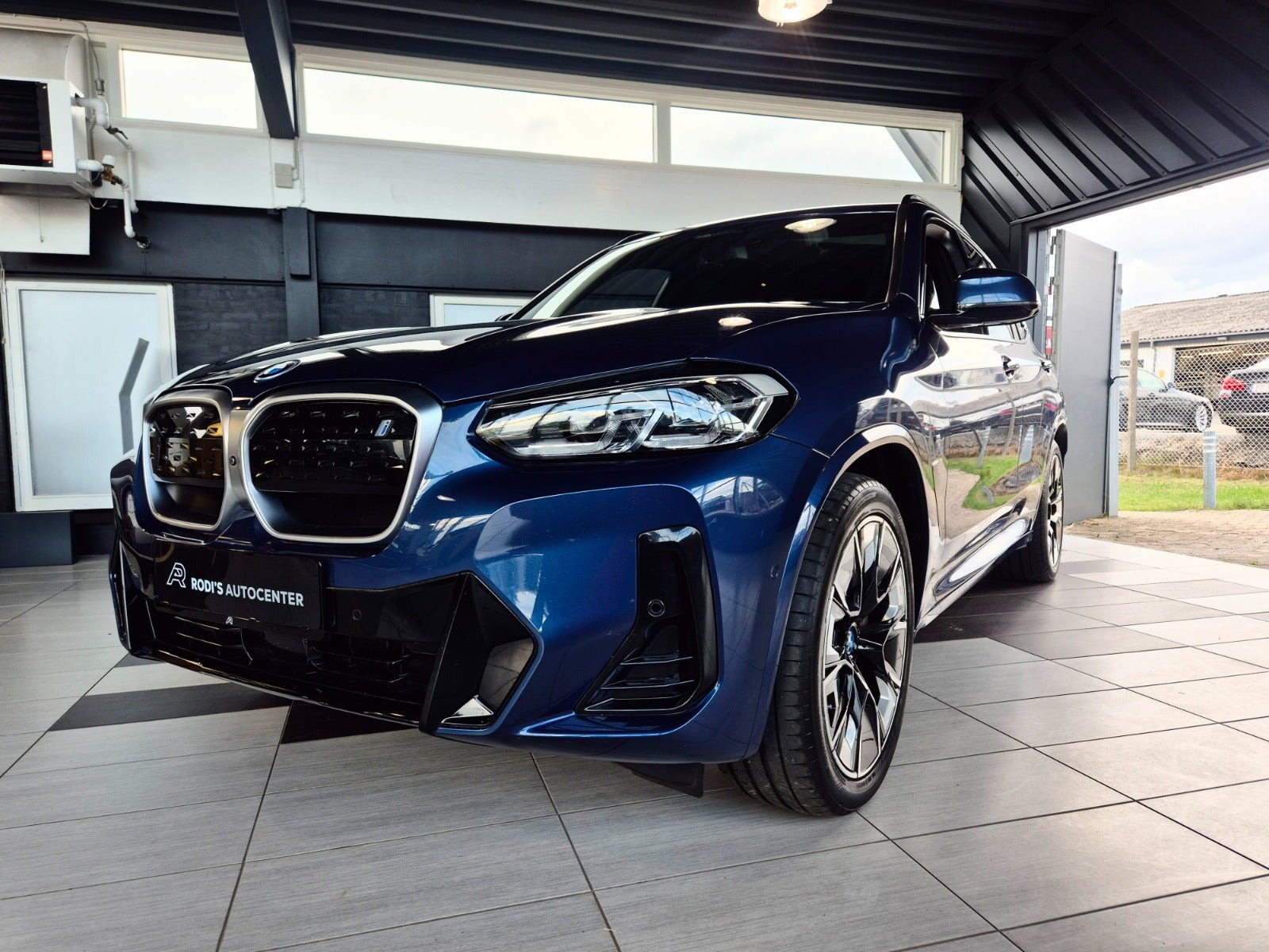 BMW iX3 Charged Plus M-Sport