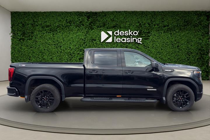 Sort GMC Sierra 1500 fra 2023