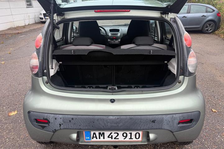 Grøn Citroën C1 fra 2010