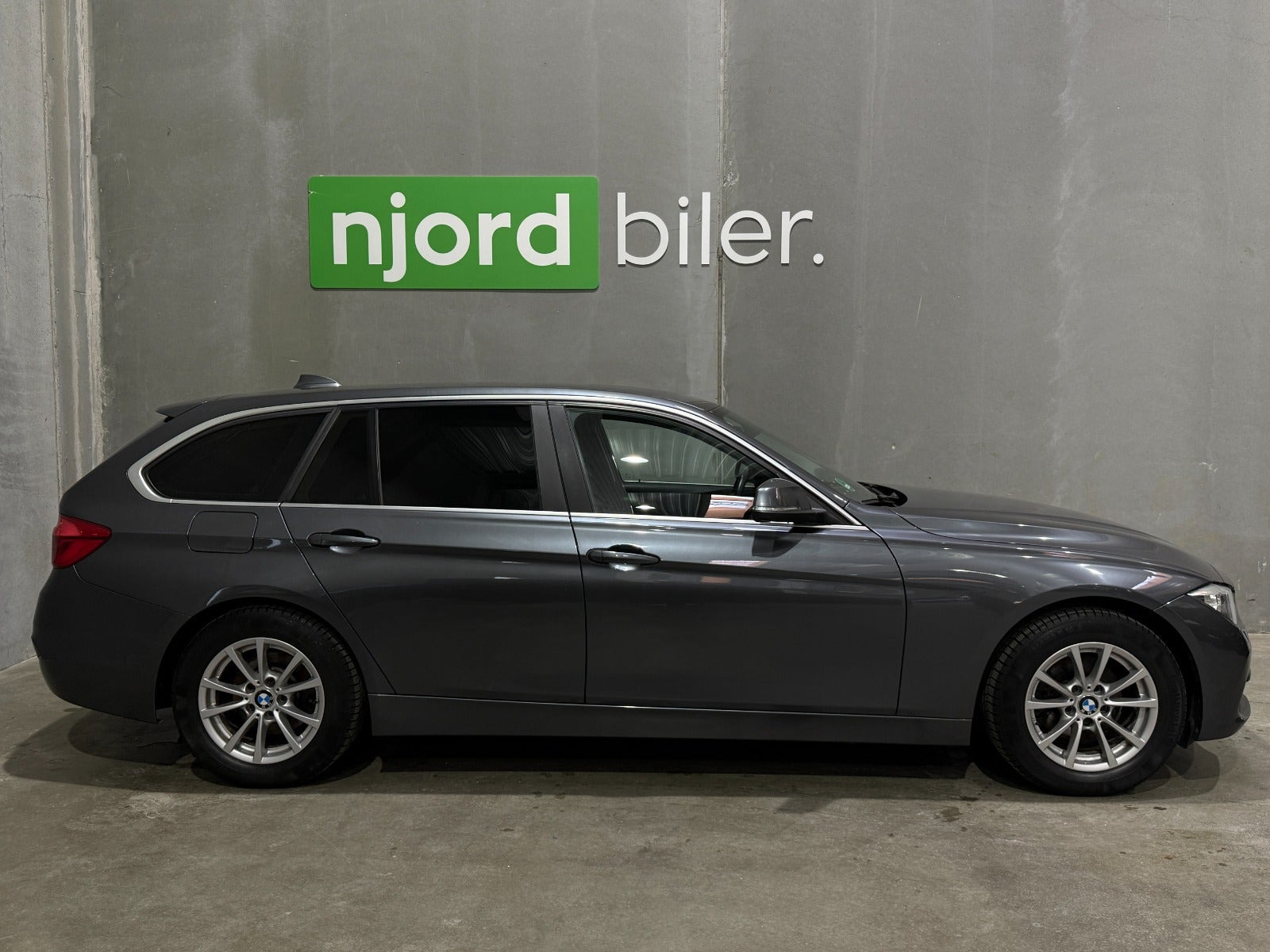 undefined BMW 318i fra 2016