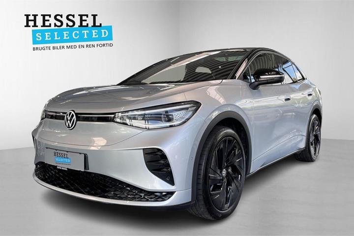Sølv VW ID.5 fra 2023 set udefra