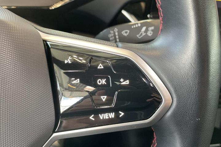 Sølv VW ID.5 fra 2023